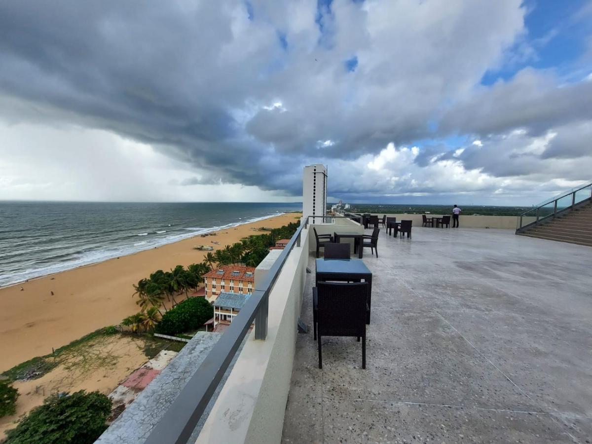 Ocean Breeze Residence Negombo Buitenkant foto