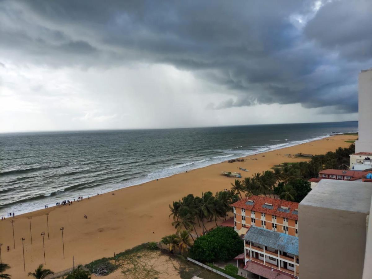 Ocean Breeze Residence Negombo Buitenkant foto