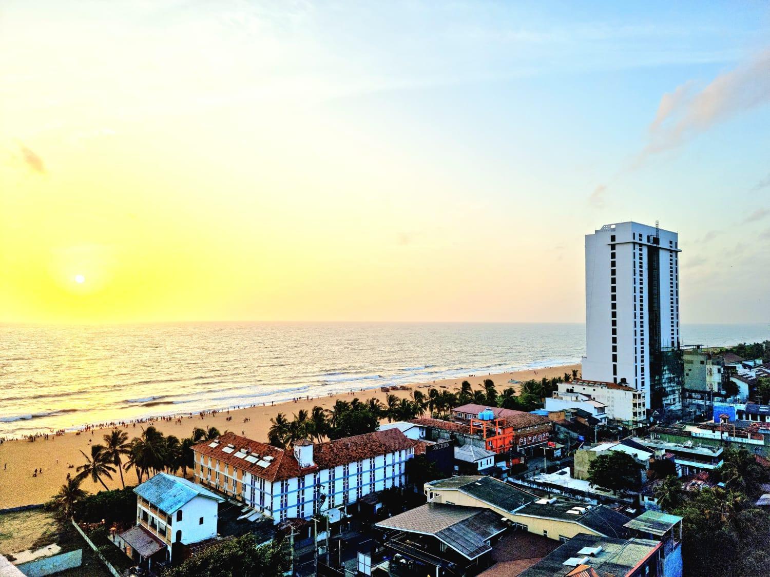 Ocean Breeze Residence Negombo Buitenkant foto